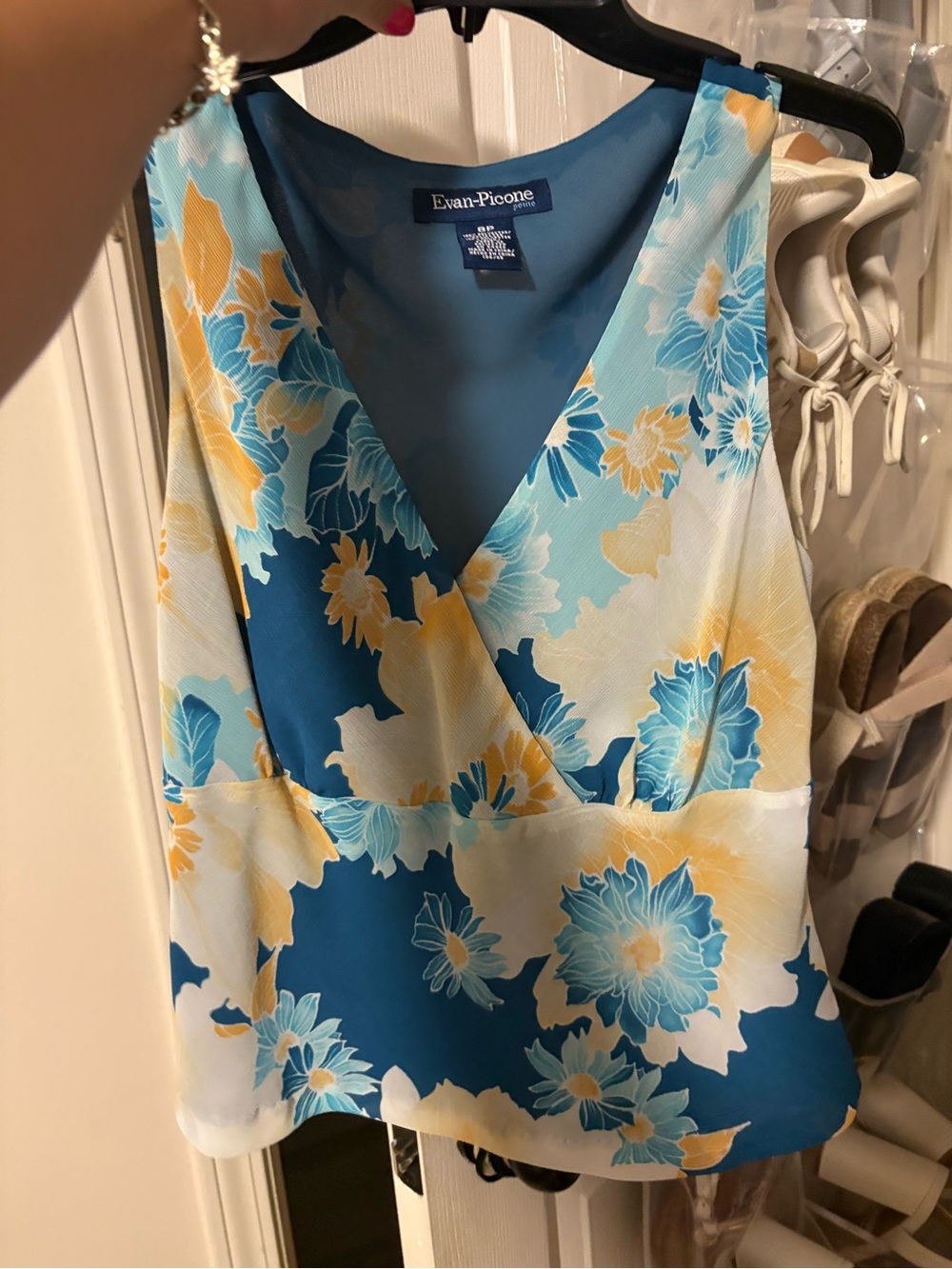 Evan Picone Blue and Yellow Floral V-Neck Sleeveless Blouse